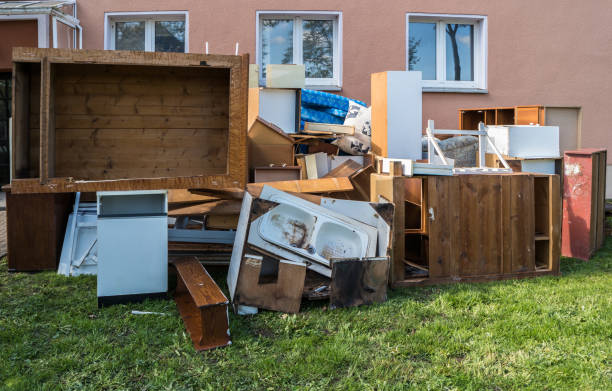 Best Yard Cleanup Services  in Sneedville, TN